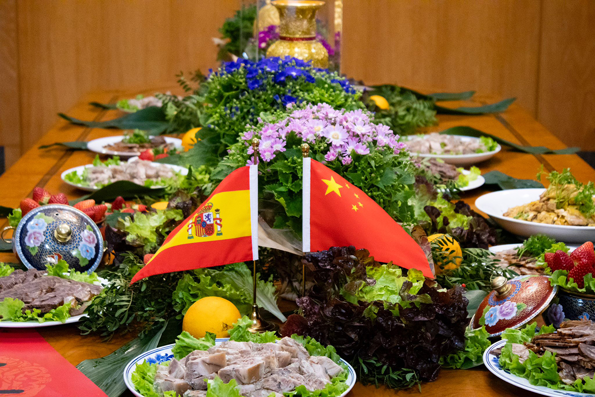 lan platos para evento chino